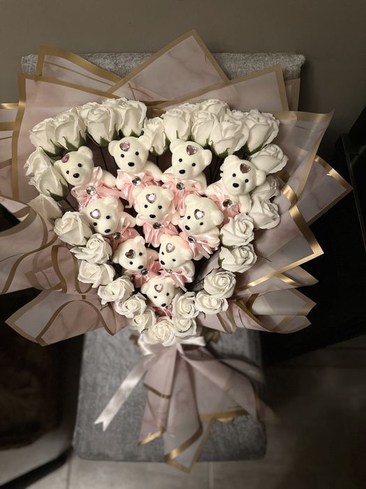 Buchet inima cu tramdafiri de sappun si ursuleti