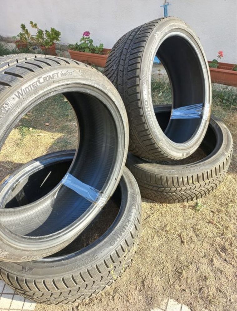 Зимни гуми Kumho 255/35 R19