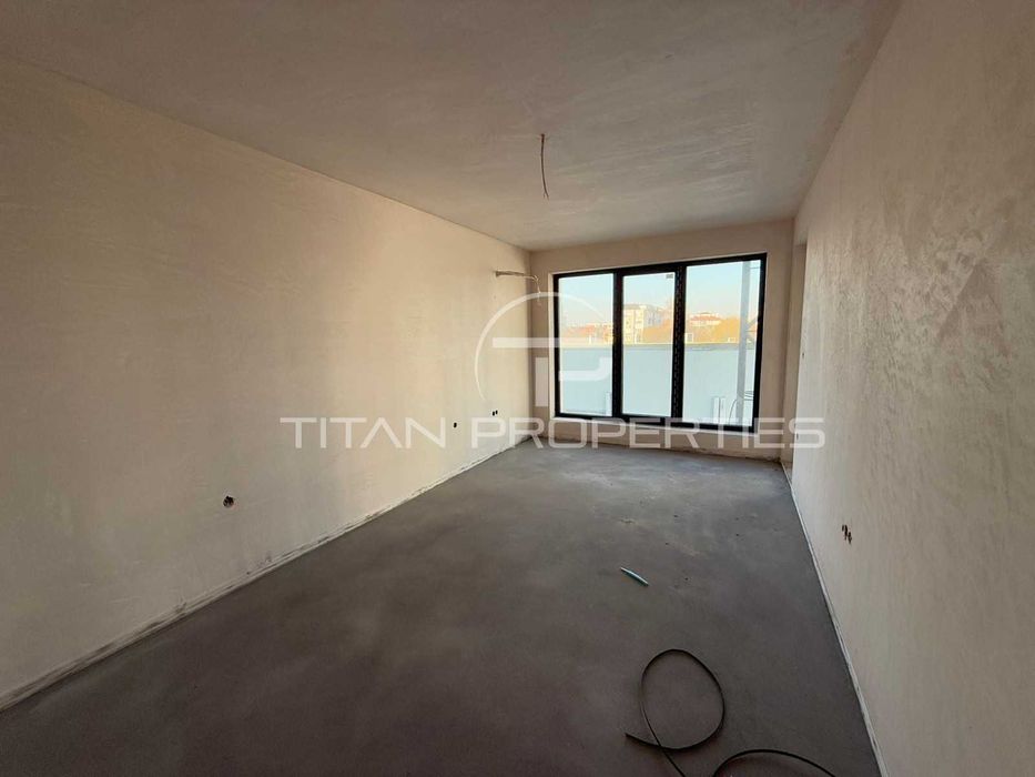 Продава се Тристаен апартамент в Пловдив, Кършияка - 124 кв.м за 1595 €/кв.м - Снимка #1