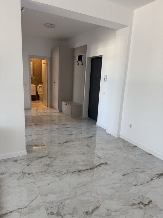 Inchiriez apartament 3 camere Titan Auchan