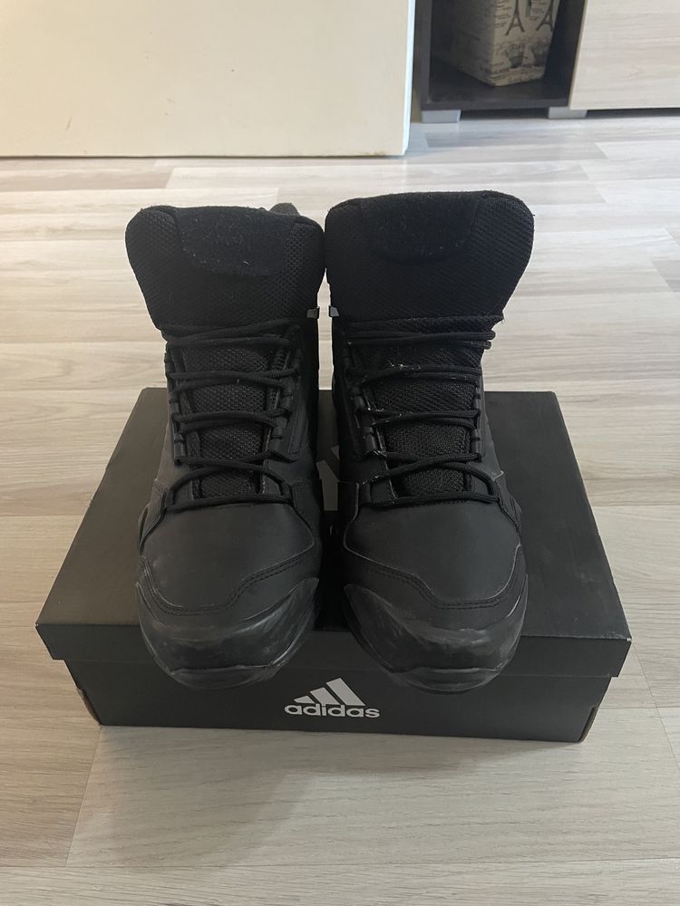 Adidas Terrex 44 2/3