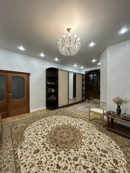 Продам коттедж в мкр. Жибек жолы (Заречный-3)