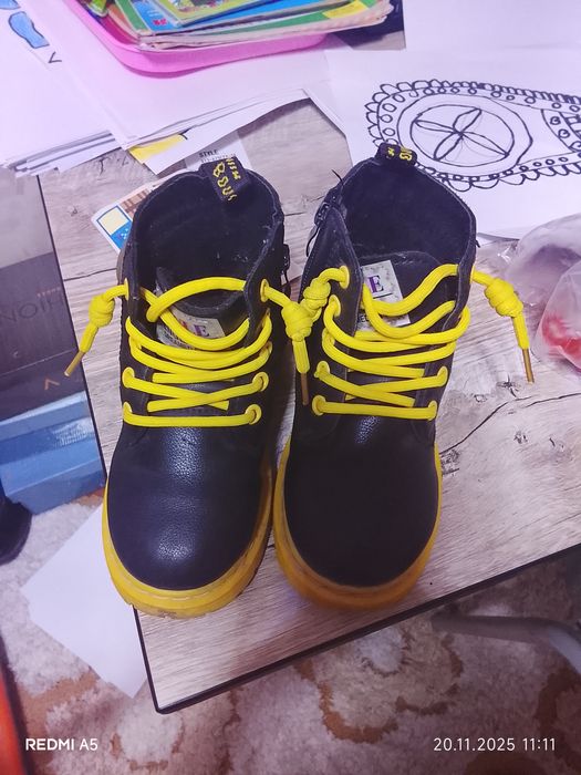 Продам теплые ботинки