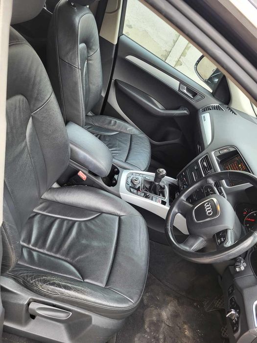 Dezmembram Audi Q5 2008-2015 Haion/Bara spate/Trager