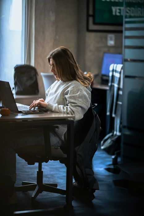 Онлайн услуги: въвеждане на данни, текстове, административна работа