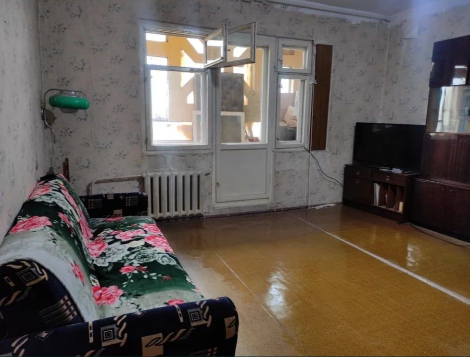 Срочно Продаётся Нукусская 2/9/9 без ремонта без мебелья