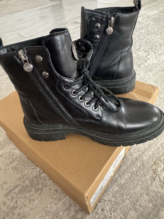 Срочно зимний етік сатылады. Киілген 35 размер Anemone фирмасы