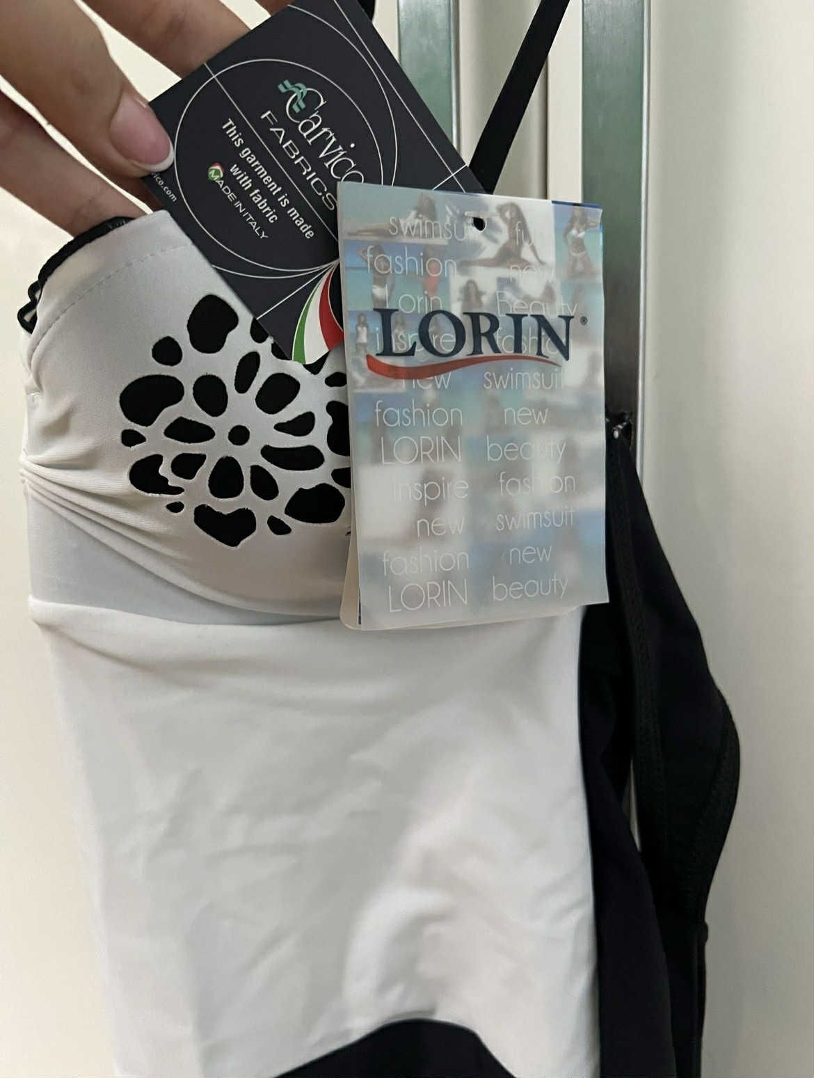 Цял бански, нов на LORIN
