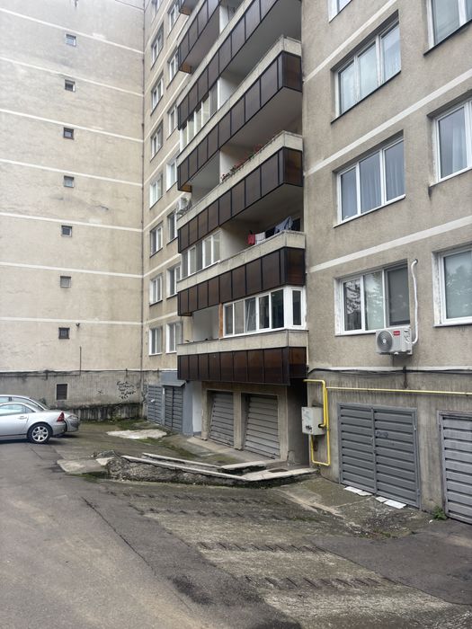 Apartament 3 camere + garaj sub bloc- Grand- ultracentral, proprietar