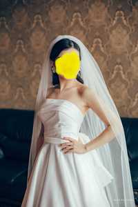 Шикарное свадебное атласное платье