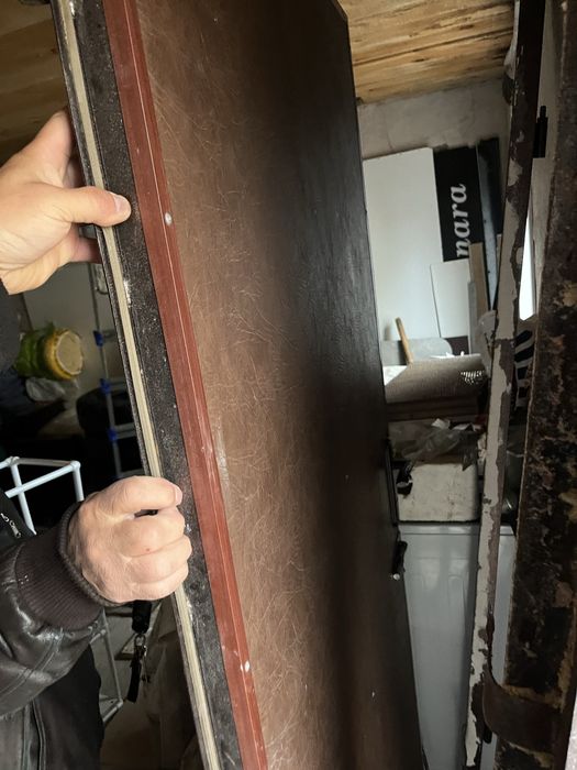 Продам дверь железную