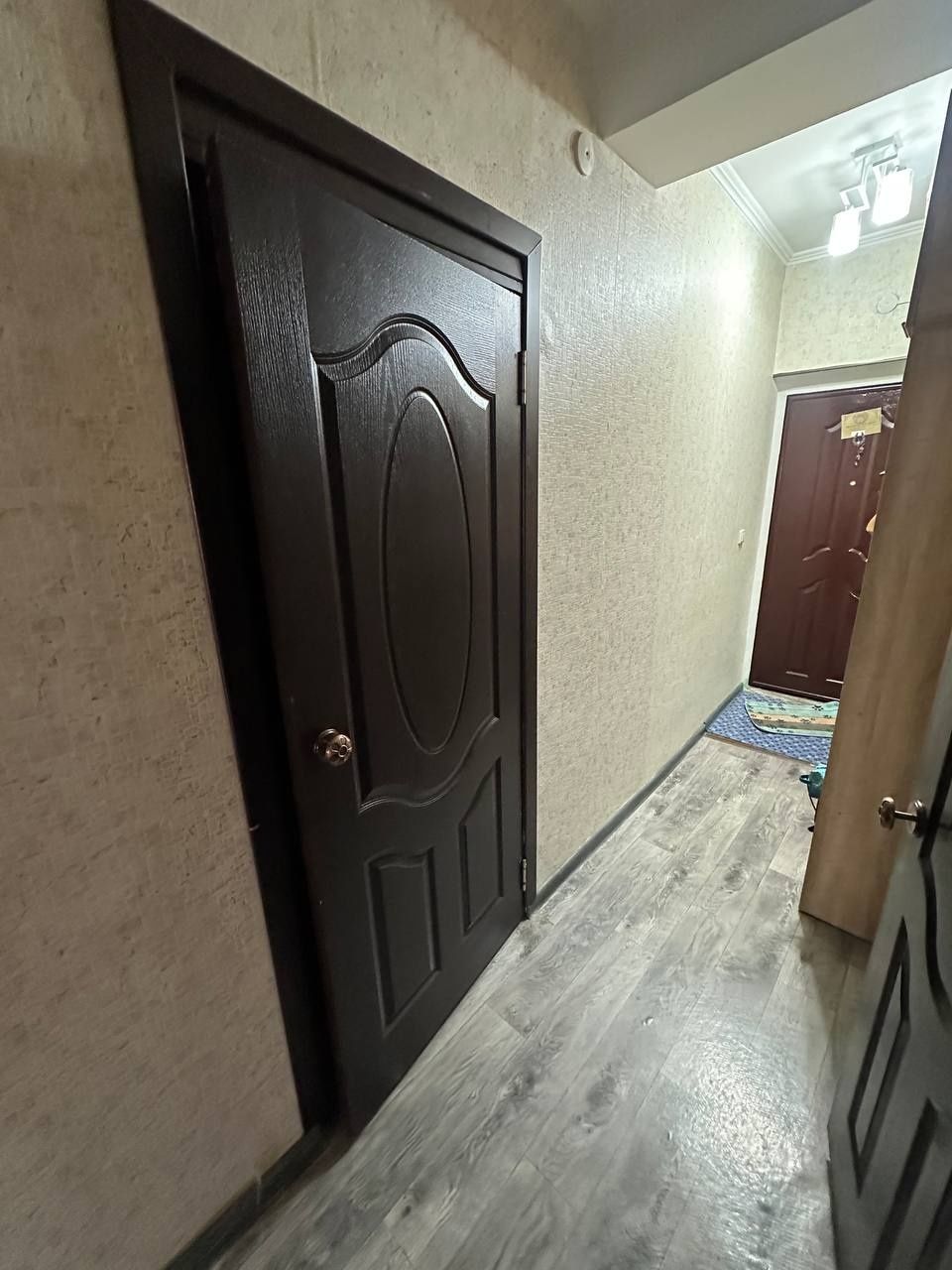 Продаю двери б/у