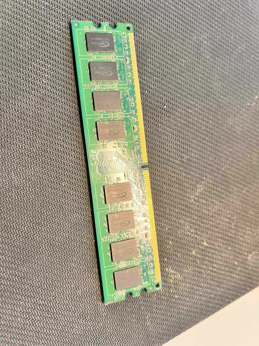 placuta ram PC Team Group 2GB DDR2 800Mhz