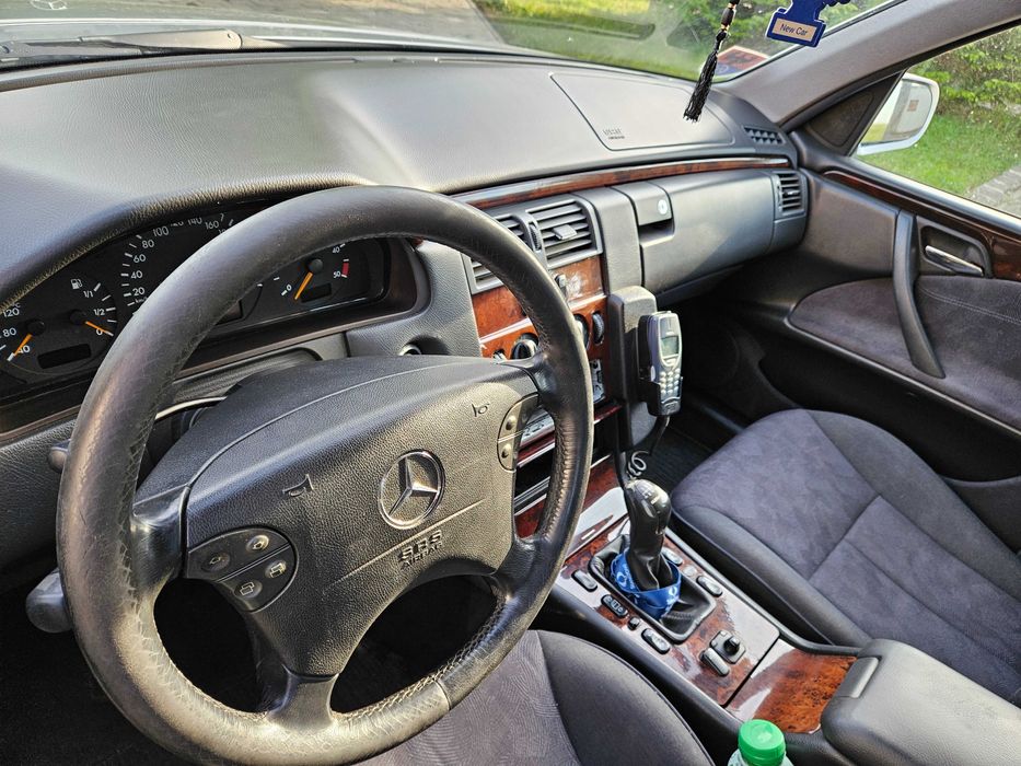 Vând Mercedes W210, Elegance