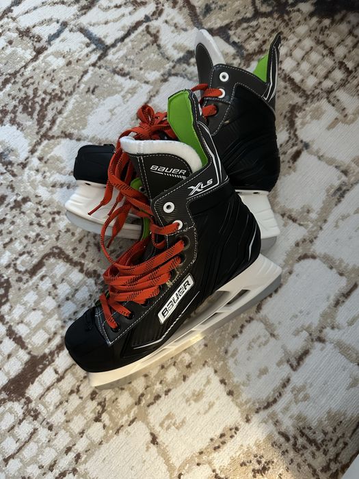Коньки Bauer XLS