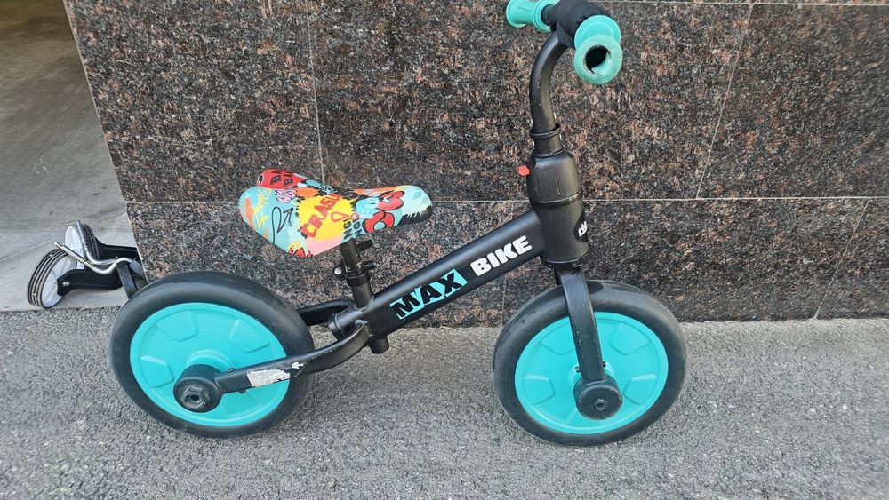 Детско колело и балан