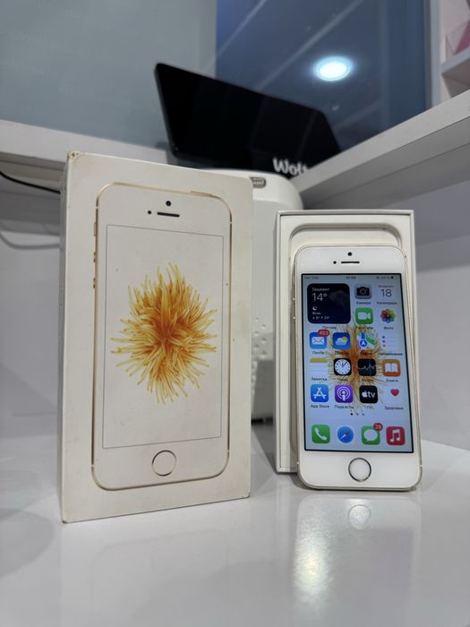iPhone SE (2016) 1st generation gold