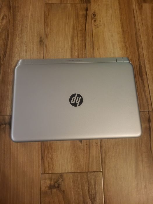 HP Pavilion 15 • AMD A8 • 8GB RAM • 1TB HDD • Touchscreen • Отлично съ