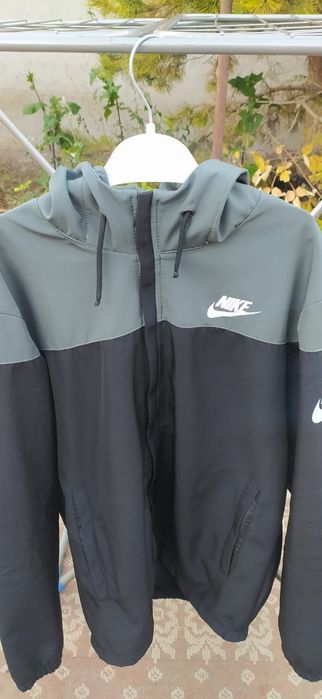 Продам мужской спортивный костюм