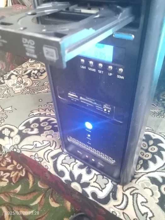 Продам рабочую лошадку игровую.