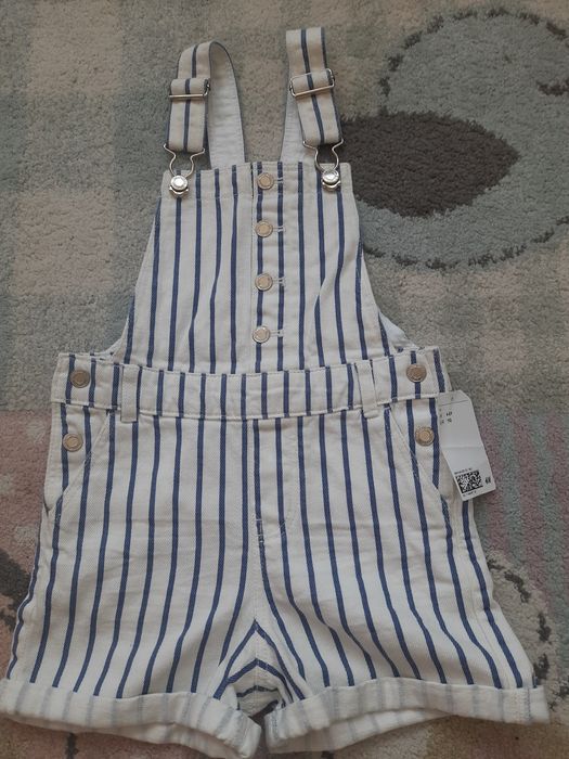 Детски дънков гащеризон бял H&M нов с етикет 4-5 години 110 см