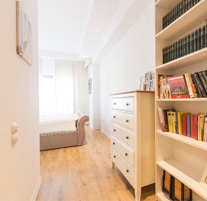Apartament 3 camere cu terasa Cosmopolis