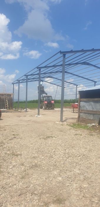 Vând structura și hale metalice