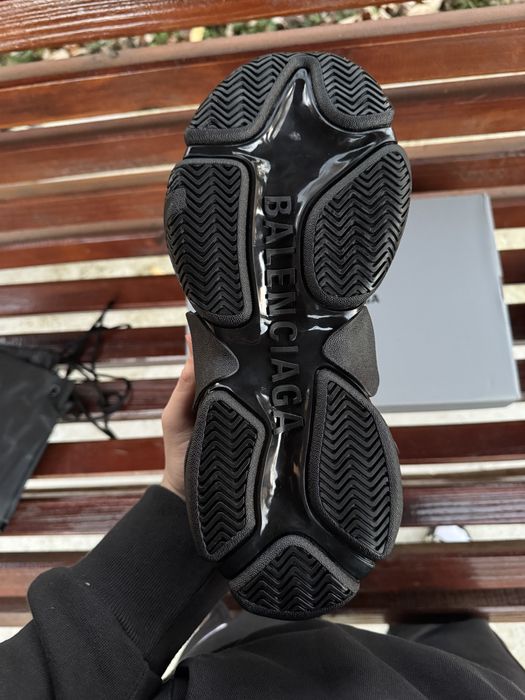 Balenciaga triple s clear