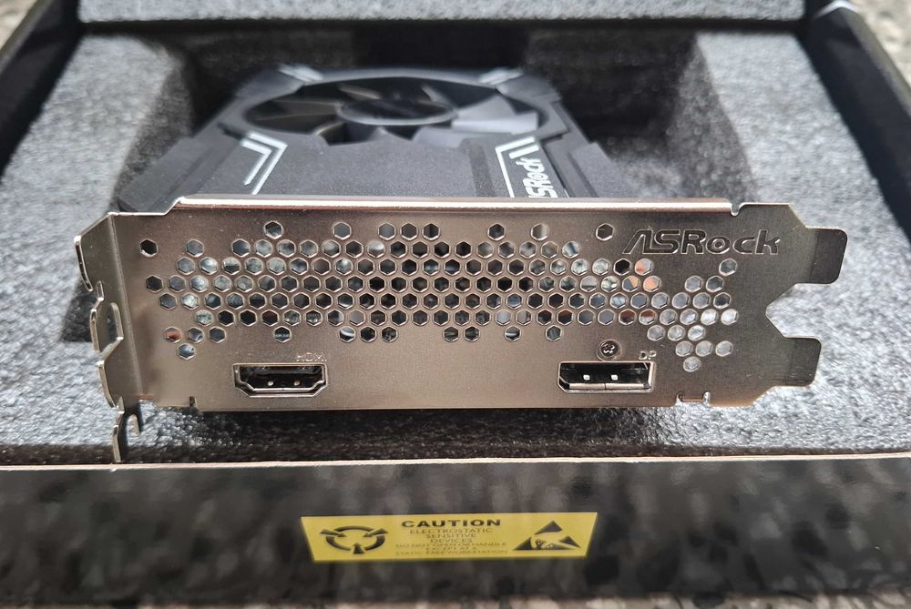 Видеокарта Asrock - Radeon RX6400 Challenger ITX 4GB GDDR6