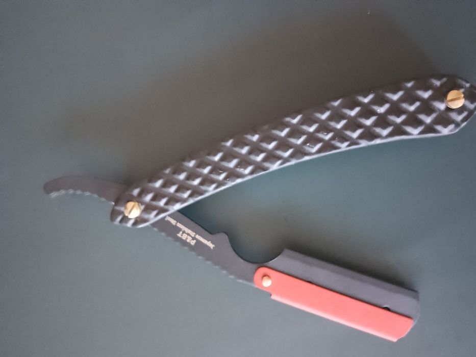 Brici nou P&BT cu husă din piele ecologica