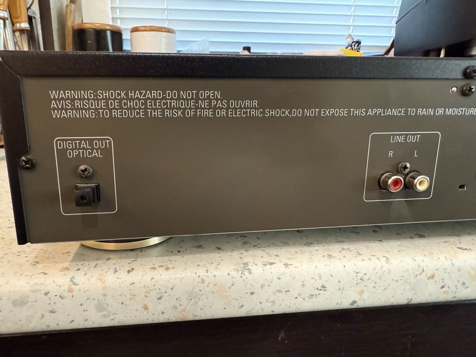 Denon DCD-485 CD player