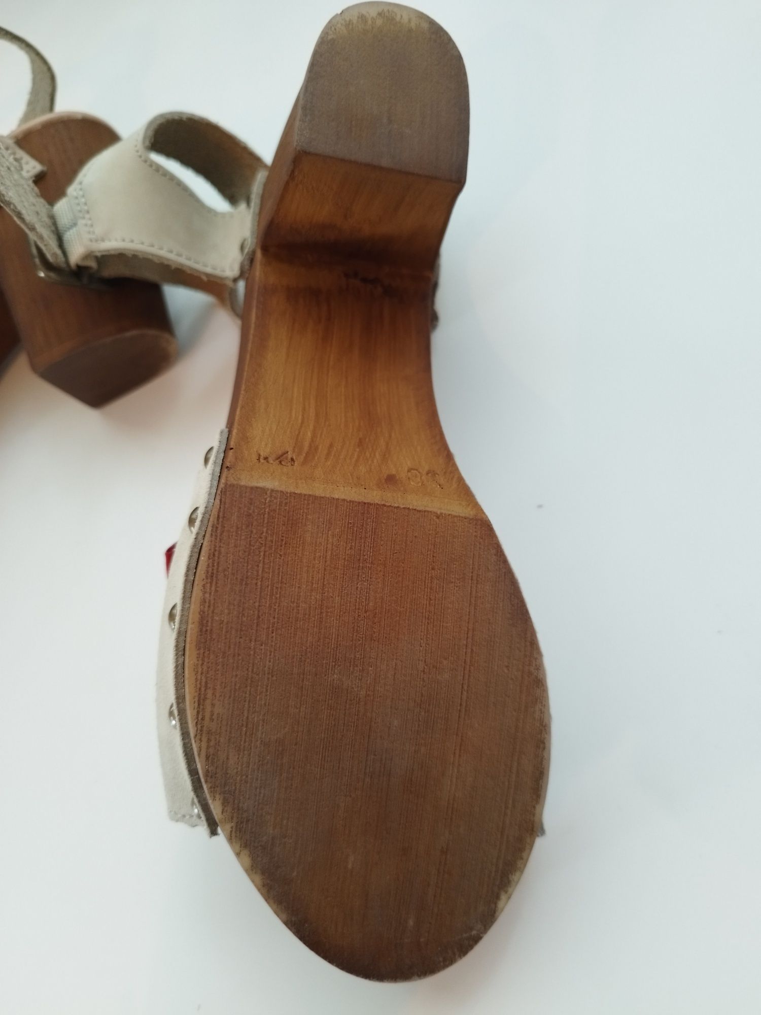 Sandale Levis din piele naturală întoarsă cu bareta pe glezna, Nr 38