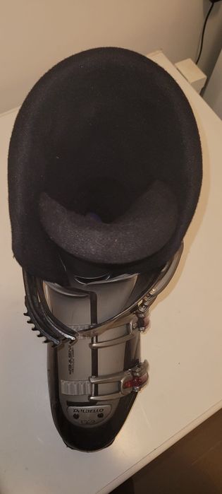 Vand clapari Dalbello 42-43, folositi de 2ori la schi, pret 400 lei