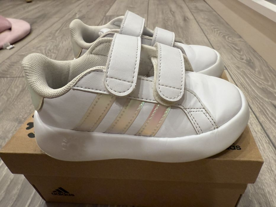 Маратонки Adidas