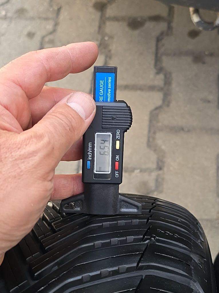 215 50 17 Michelin