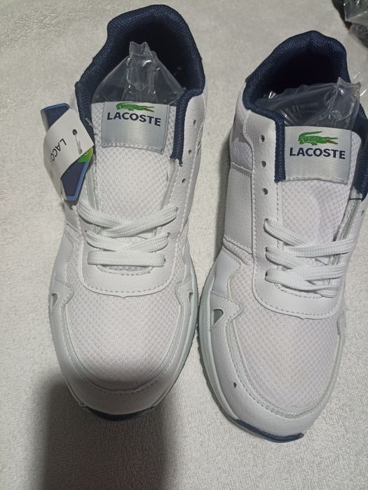 Adidasi lacoste noi