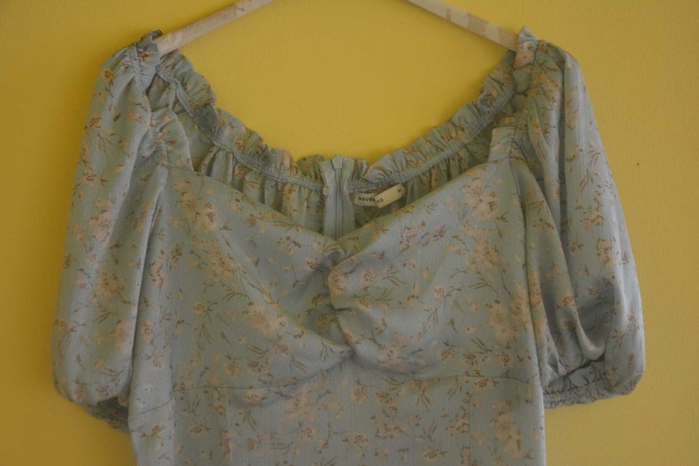 рокля ментово зелено флорален мотив Cropp