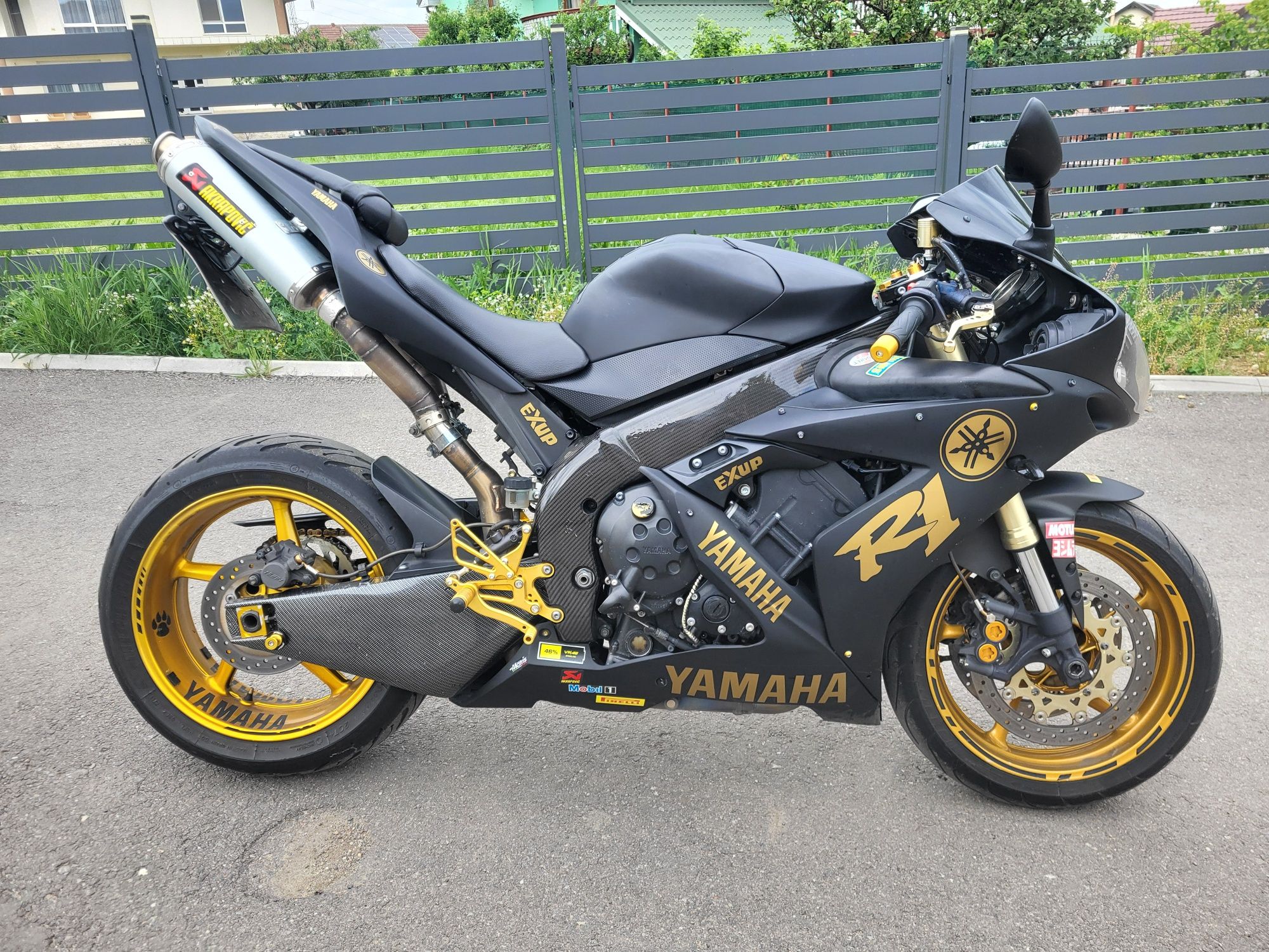 Vând Yamaha YZF r1 rn12