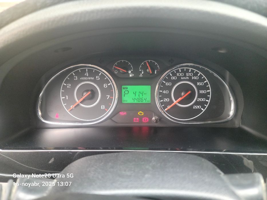 Jentra 2022 yil 45000 yurgan kraskasi toza ideal xonanda