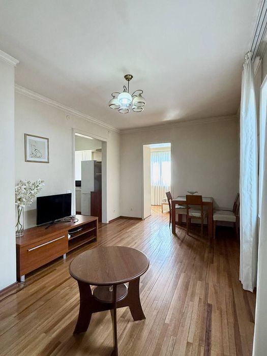 Продается 2 ком квартира, Ц-1, Ор. Бибигон кафе