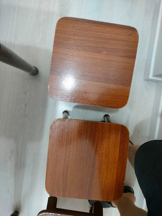 Продам стол и стулья