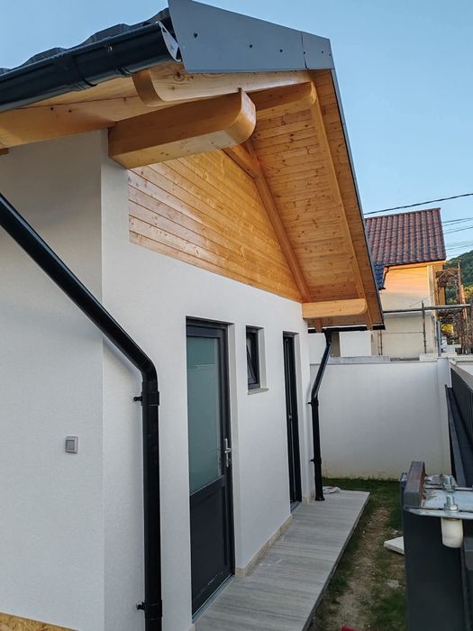 Montaj Acoperisuri, Reparatii Acoperisuri, Montaj Tigla si Tabla