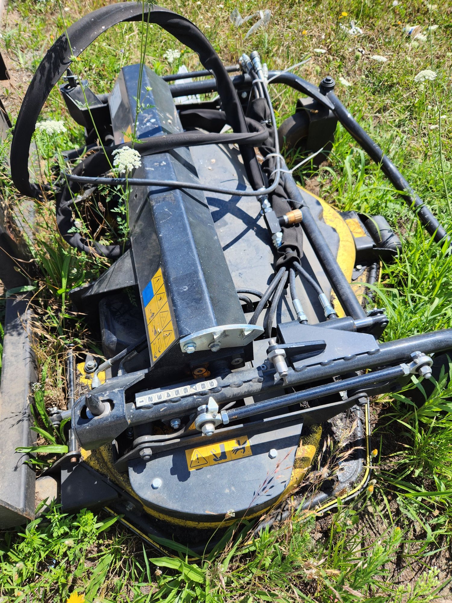 Cositoare pt încărcător frontal / tractor