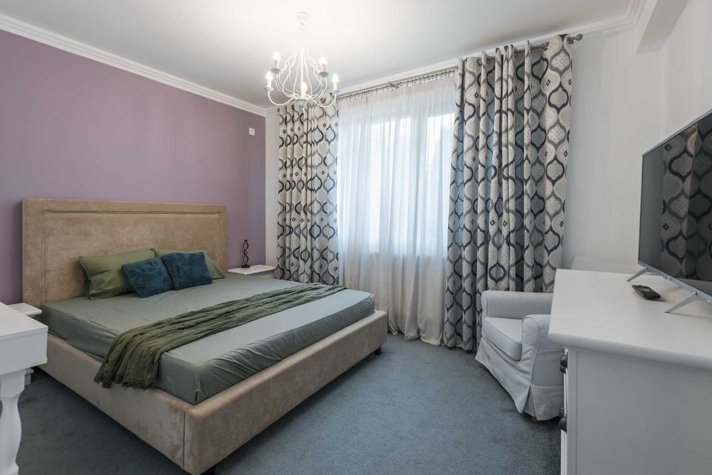 Apartament 3 camere-Dresing-Curte proprie