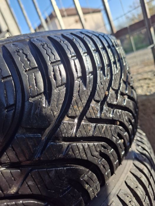 De vânzare: 4 anvelope de iarnă aproape noi – Kleber Krisalp HP3 18