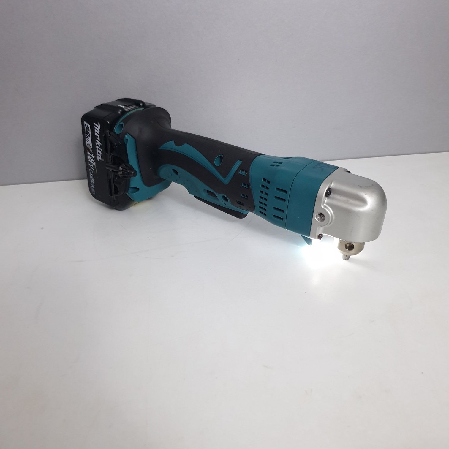 Makita DDA 350 Mașina de găurit unghiulara 5.0AH Made in Japan