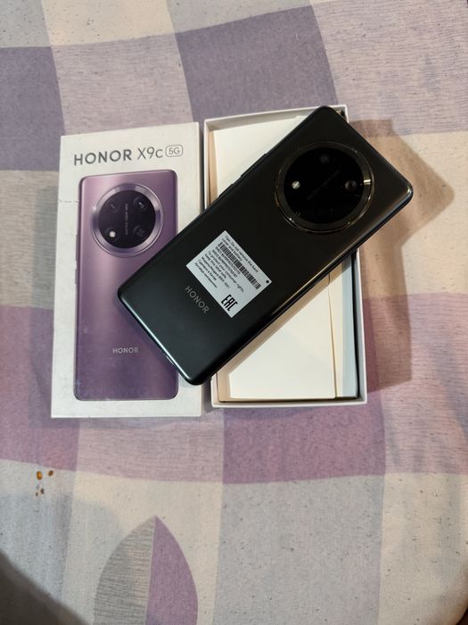 Honor x9C 8+12/256 yaxshi