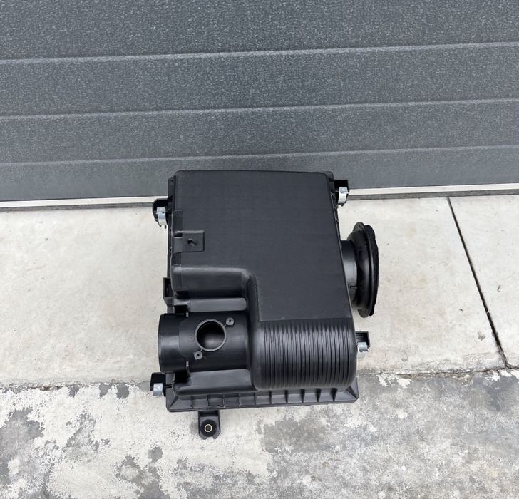 Carcasa filtru aer toyota hilux 2015-2023