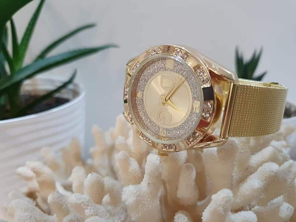 Дамски часовник D&G 18.99лв