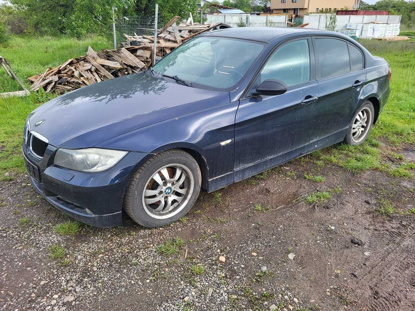 Dezmembrez bmw e90 320d 163 cp an 2006 volan stanga